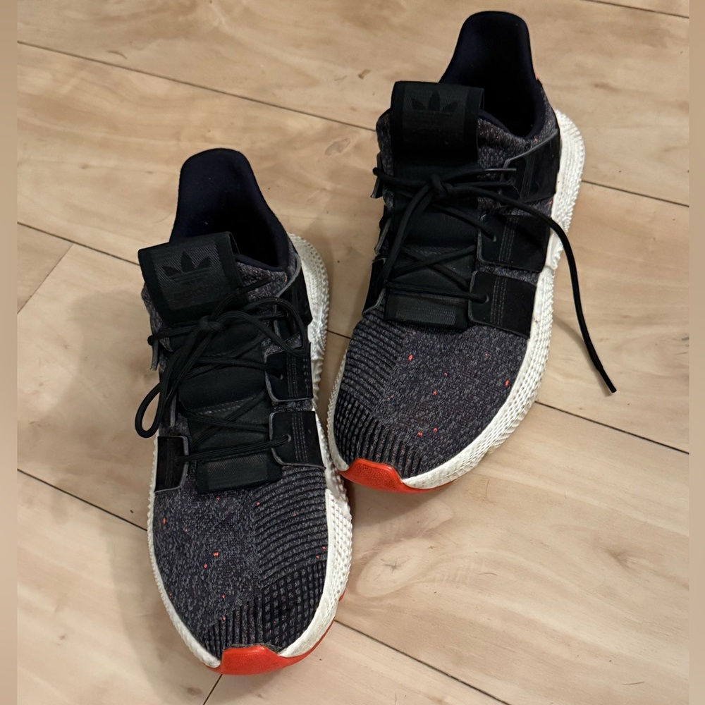 Adidas Prophere Core Black solar red Men’s  size 11.5 VGUC!